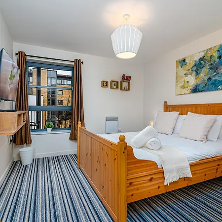 Zenith Hub Apartment London Exterior photo
