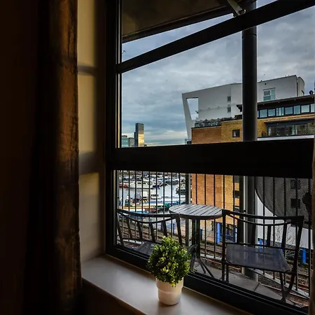 Zenith Hub Apartment London Exterior photo
