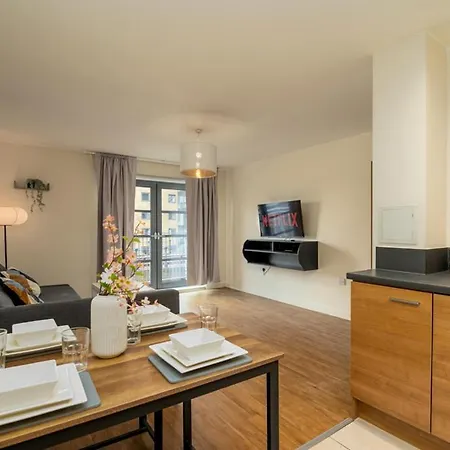 Zenith Hub Apartment London Exterior photo